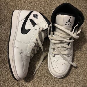 Nike Air Jordan High-Top Sneakers